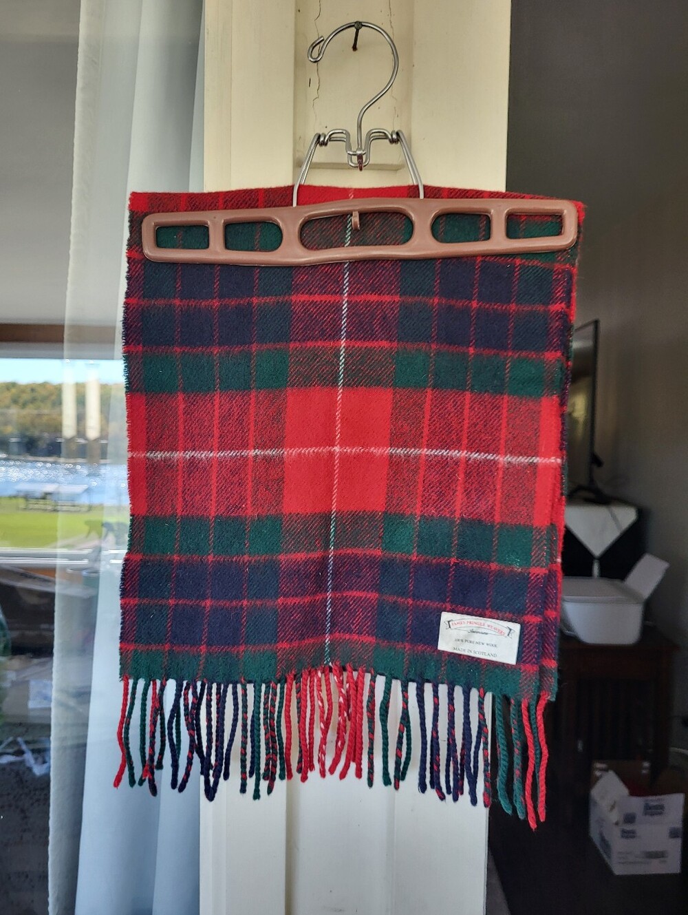 James Pringle Weavers Classic Red and Green Tartan Scarf 100% Pure New Wool